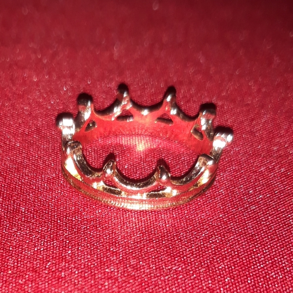 The Gold Crown Ring
